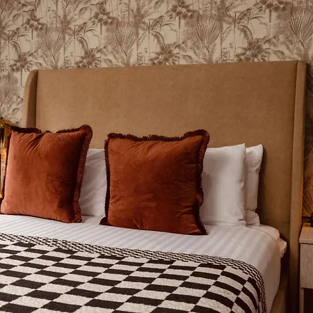 Primedeluxe * Leeds (West Yorkshire)